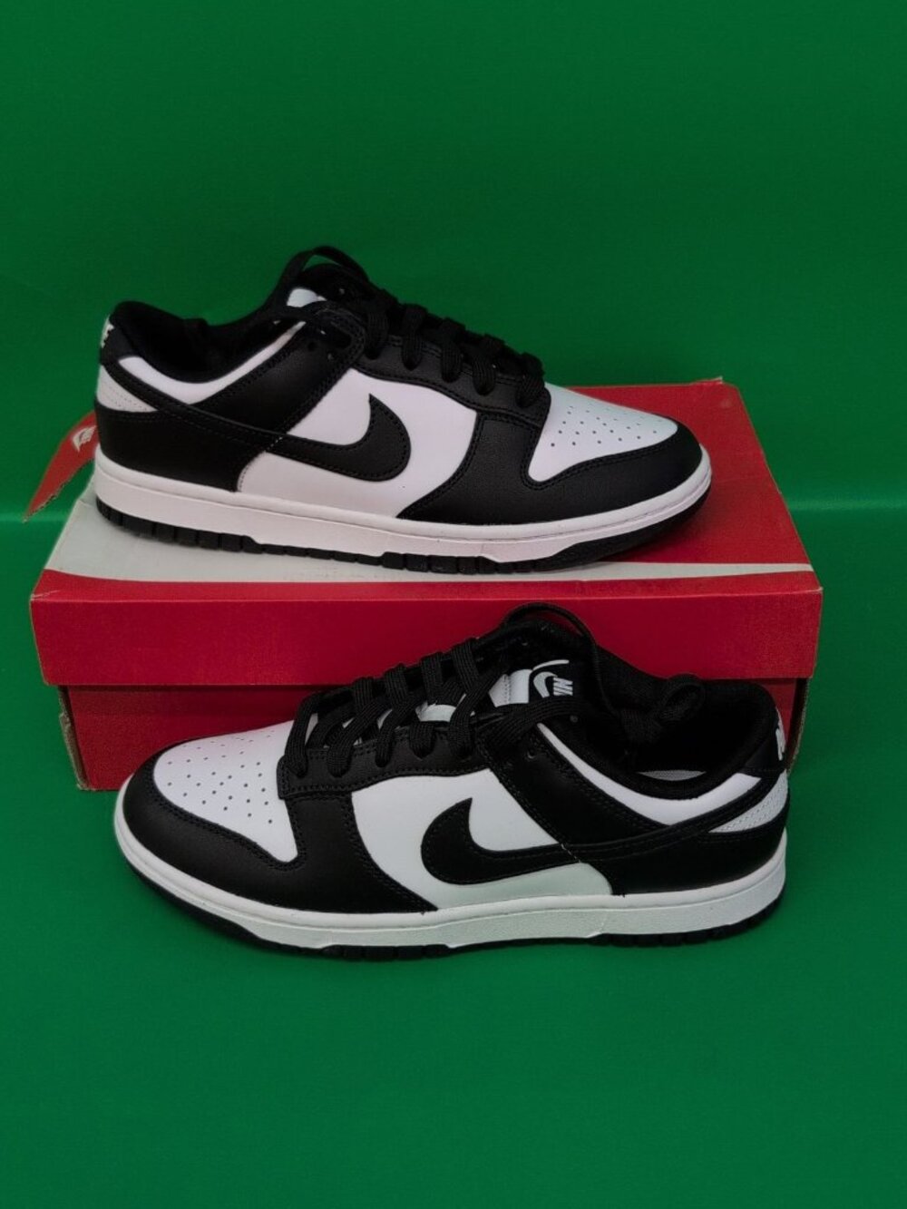 Nike Dunk Low Retro Panda Sneakers Men's Athletic Shoes US 8.5 White Black
